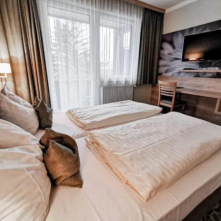 Hotel Schlossberghof 3*